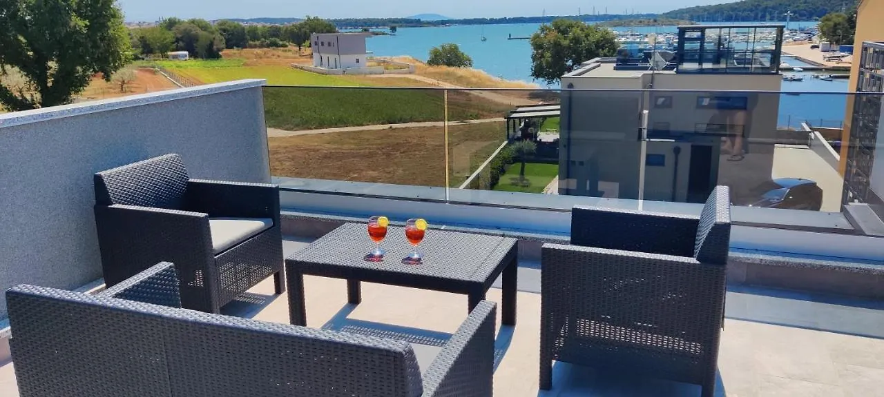 Villa Korina , Pomer Croatia